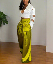 Load image into Gallery viewer, Take a charge with our CEO Energy high-waisted cargo pants! Featuring a loose fit and wide leg design, these pants are both stylish and functional. With flap pockets, multi pockets, and detachable pockets with zippers and tabs, you'll have plenty of storage options. Plus, the bold look and strong action verbs will inspire you to conquer any challenge that comes your way!