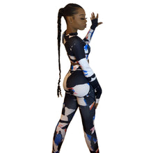 Load image into Gallery viewer, Our black bad ting two piece yoga set is made with colorful seamless fabrics that are soft and stretch effortlessly with your movements, easy to pull-on and very comfortable to wear. Yoga set comes with a long sleeve crop top with thumb holes, leggings with a elastic waist band drawstring detail. Pair this cute yoga set with some sneakers and yoga mat.