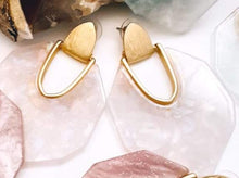 Load image into Gallery viewer, Redefine your look covering with a touch of sparkle. We are loving the detailing in these pink earrings! Featuring a geometric shape, marble detailing, and post-back closures, they're a must-have!