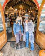 Load image into Gallery viewer, Be the flyest girl in the room in this trench coat girl! This bold statement making coat belongs in your closet this season! Featuring stone washed look with a smooth fabric detail, orchid corduroy material, wrist button details, and side pockets. Layer over your favorite simpler outfits for a look that'll have all eyes on you!