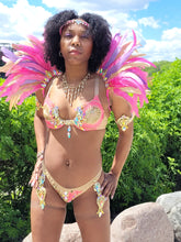 Load image into Gallery viewer, Diyana Small Feather Collar (Upgrade) $65.00
